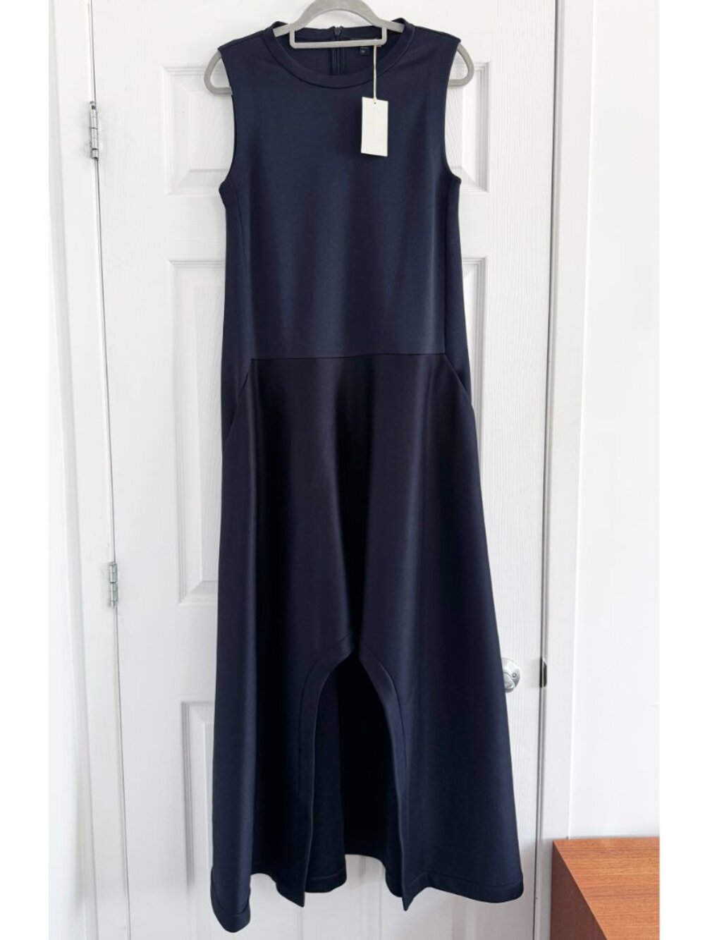 NWT COS Scuba Hi/Low Hem Dress in Navy, size Small - Picture 3 of 11